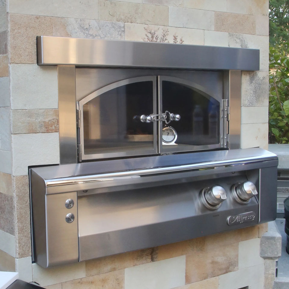 Built-in Pizza Oven
