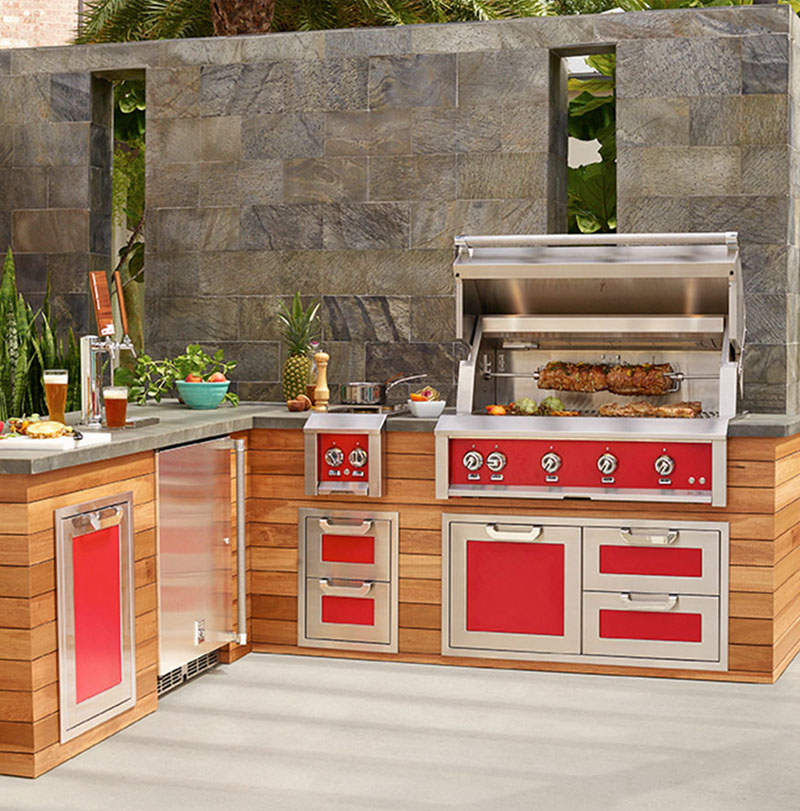 https://www.oasisoutdoorliving.com/images/nationwide-outdoor-kitchen-builder.jpg