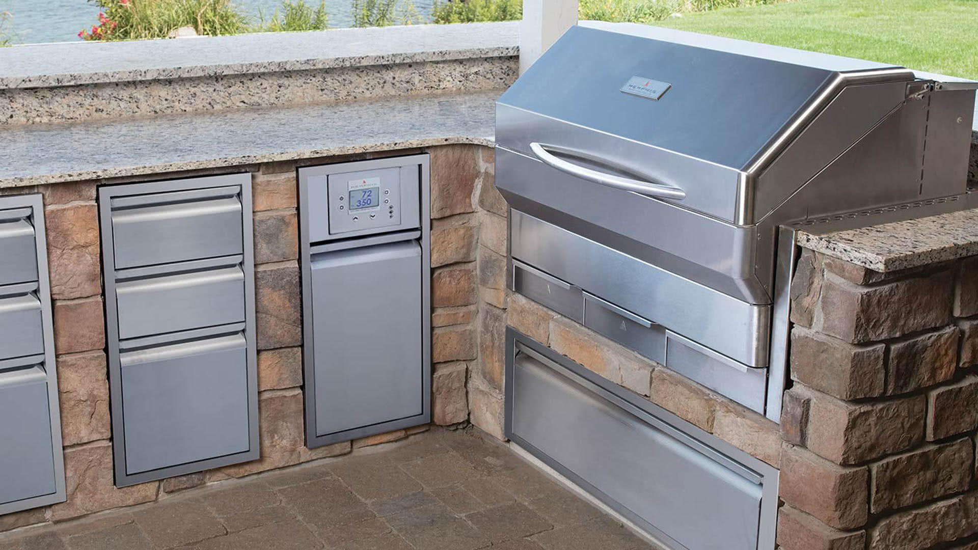 tiener dam Uitvoerbaar Memphis Grill and Smoker BBQ - Official Bingahmton NY Dealer - Oasis  Outdoor Living